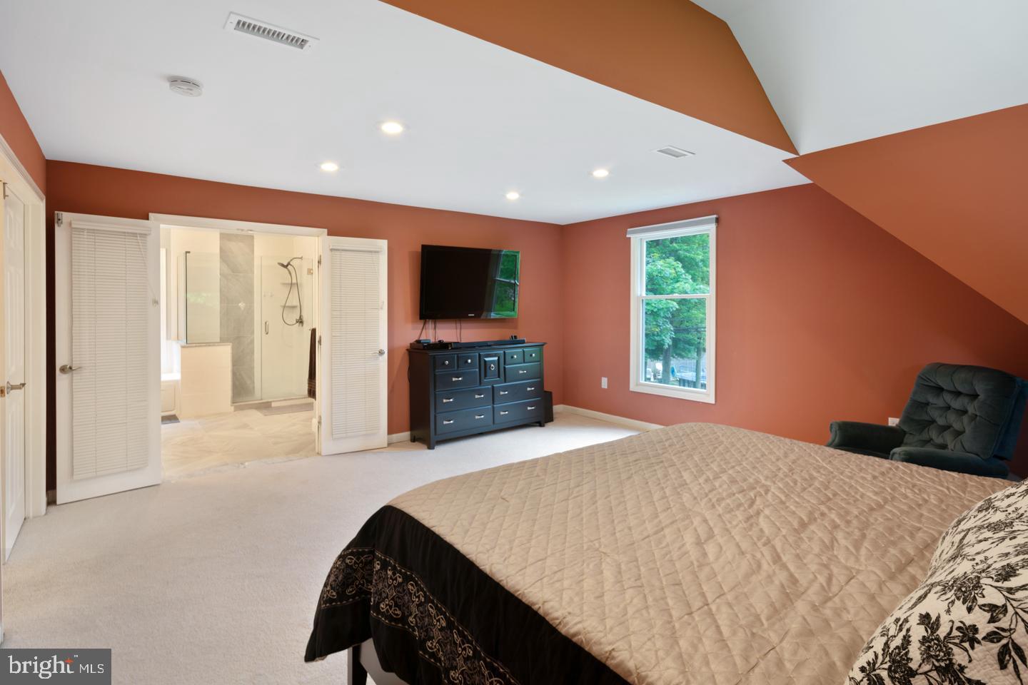 4388 Yates Road Bensalem, PA 19020 - Photo 21 of 35 Gallery Image 21