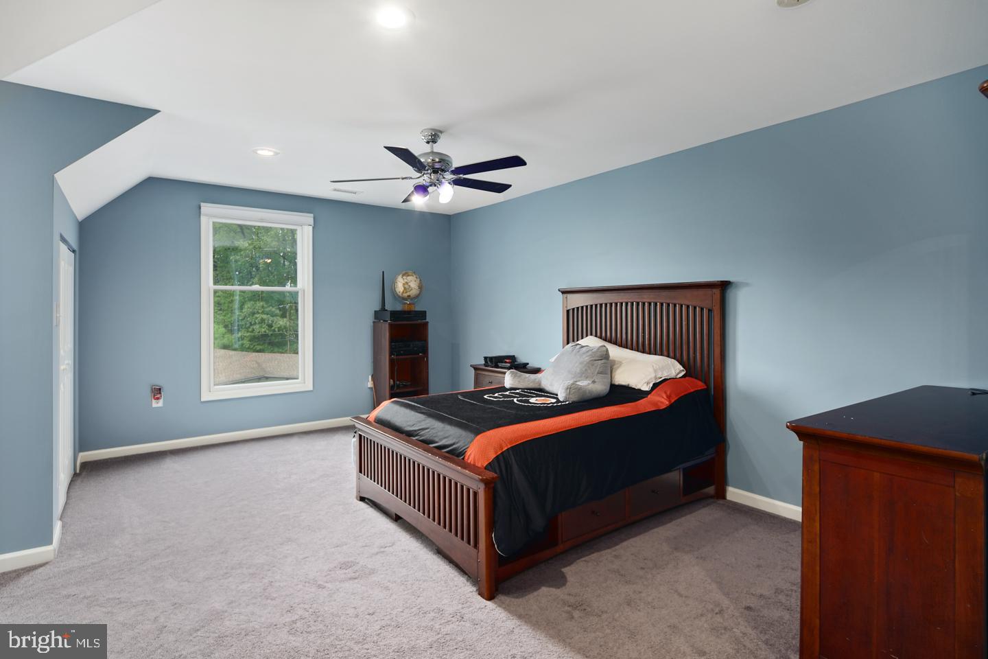 4388 Yates Road Bensalem, PA 19020 - Photo 26 of 35 Gallery Image 26