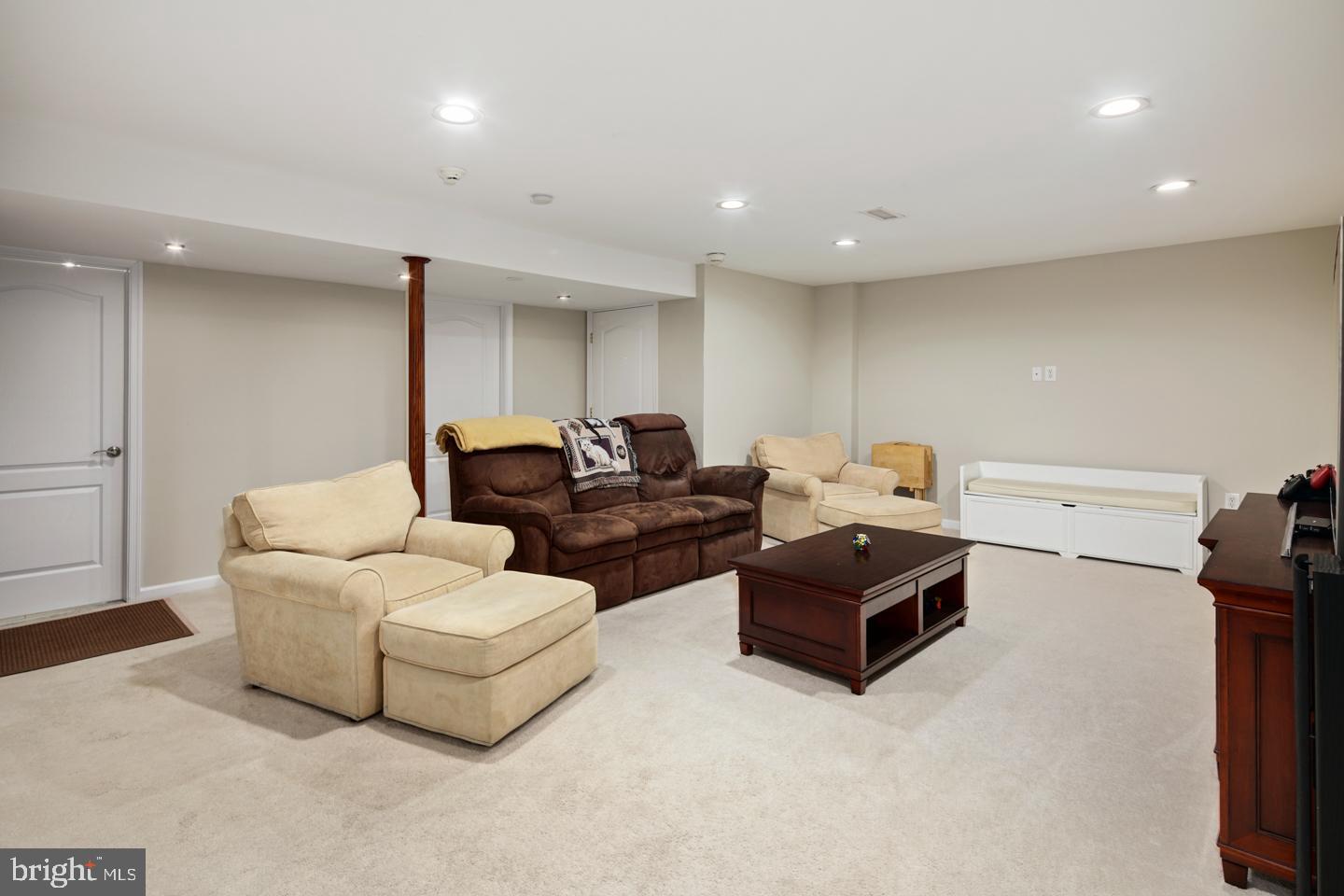 4388 Yates Road Bensalem, PA 19020 - Photo 29 of 35 Gallery Image 29