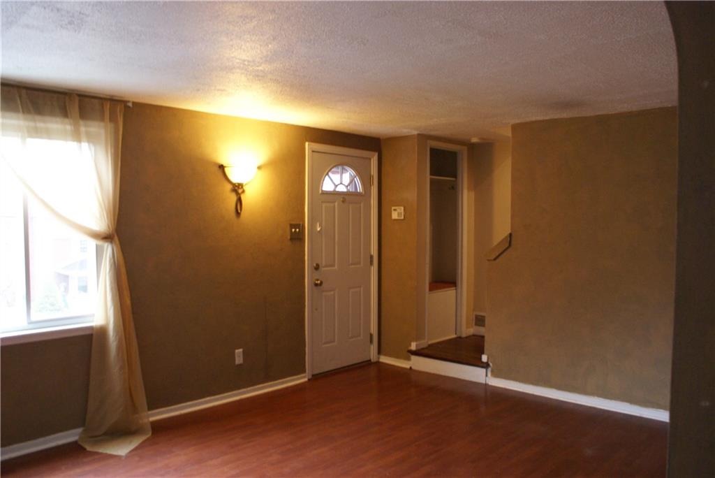 860 Middle Road Pittsburgh, PA 15234 - Photo 13 of 22 Gallery Image 13