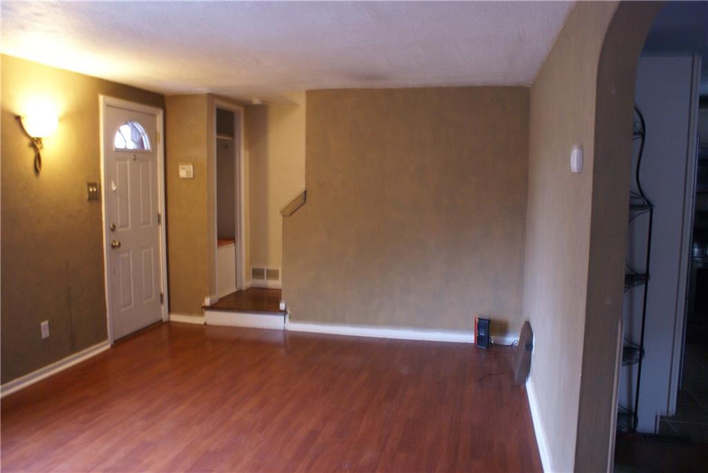860 Middle Road Pittsburgh, PA 15234 - Photo 14 of 22 Gallery Image 14