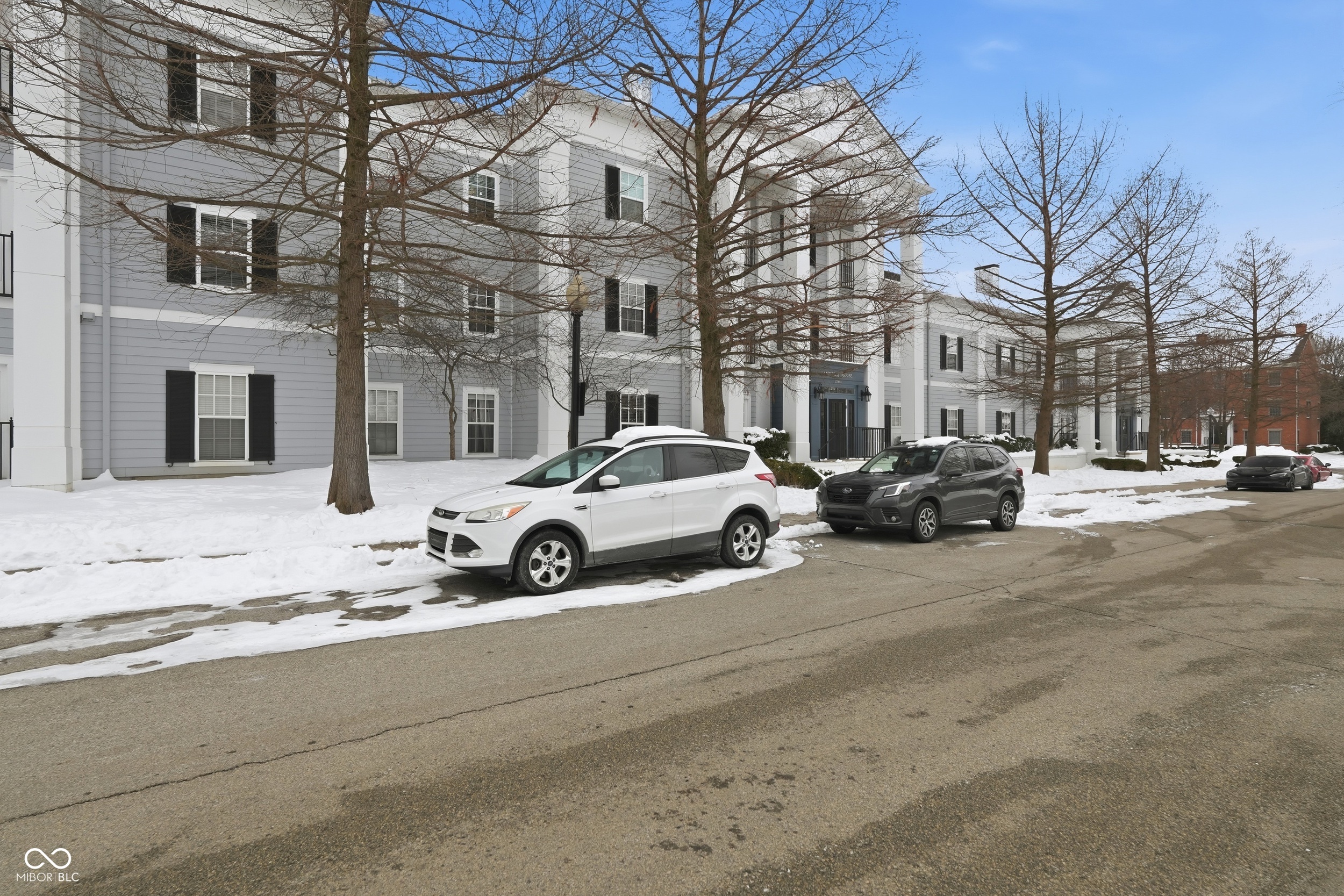 12833 Tradd Street, Unit 2A Carmel, IN 46032 - Photo 3 of 38