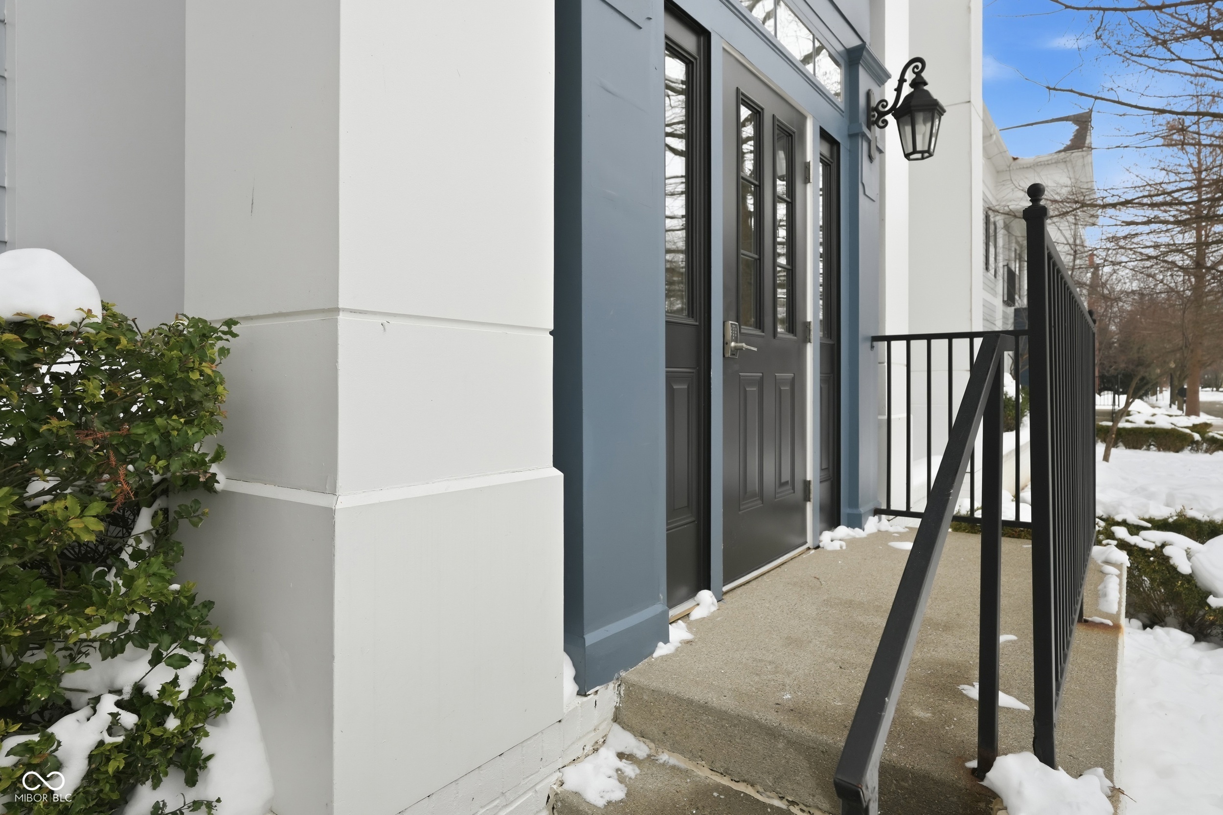 12833 Tradd Street, Unit 2A Carmel, IN 46032 - Photo 4 of 38