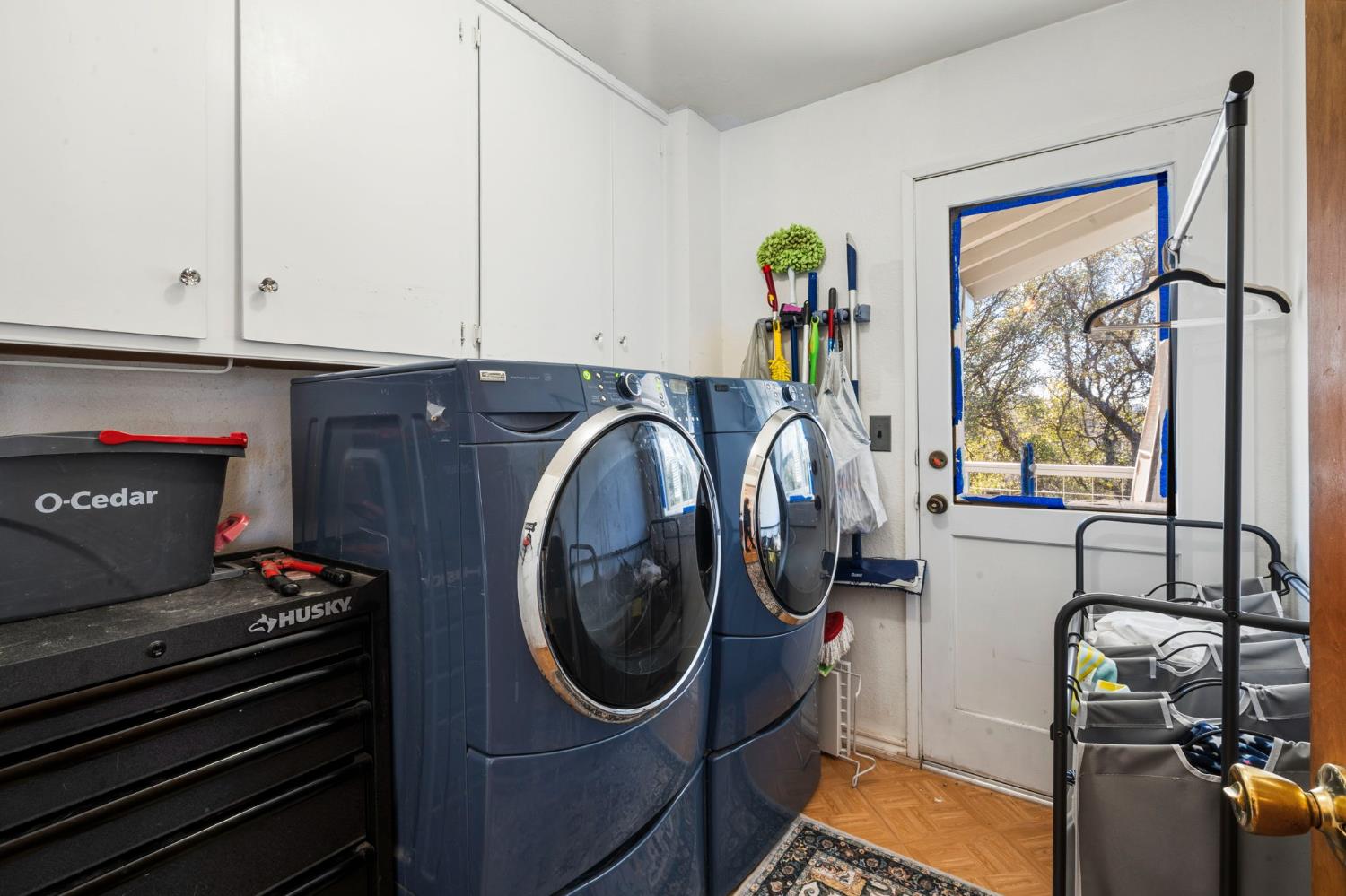 11172 North Ponderosa Way Rough and Ready, CA 95975 - Photo 28 of 47 a utility room with sink dryer and washer