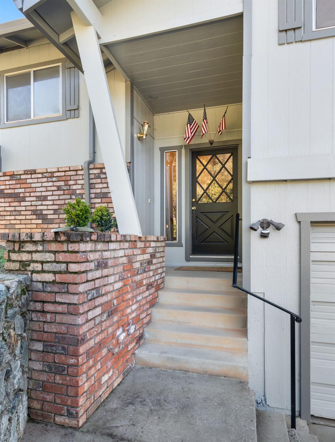 11172 North Ponderosa Way Rough and Ready, CA 95975 - Photo 8 of 47 a view of entryway with a front door