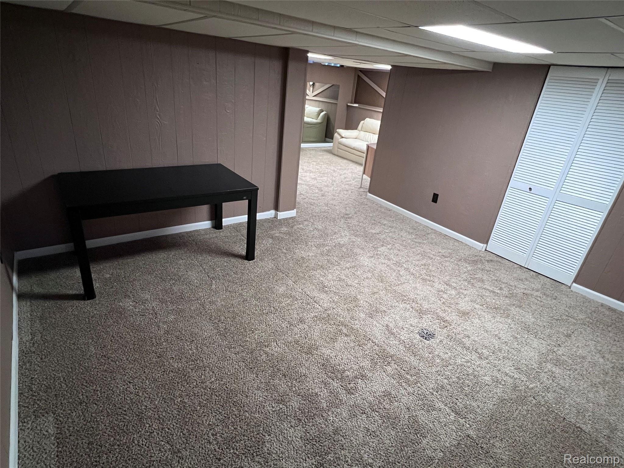 881 Lafayette Court Rochester, MI 48307 - Photo 11 of 18 WechatIMG118.jpeg