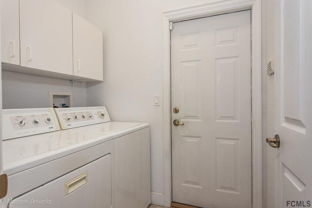 10 Eagle Place Palm Coast, FL 32164 - Photo 25 of 34 Laundry Room (inside)