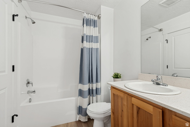 1988 South Marigold Way Santaquin, UT 84655 - Photo 19 of 47 Primary Bathroom