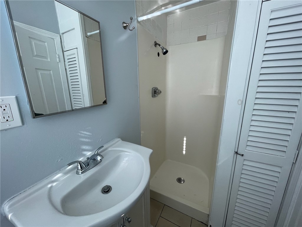 38 Freebody Street, Unit 207 Newport, RI 02840 - Photo 14 of 22