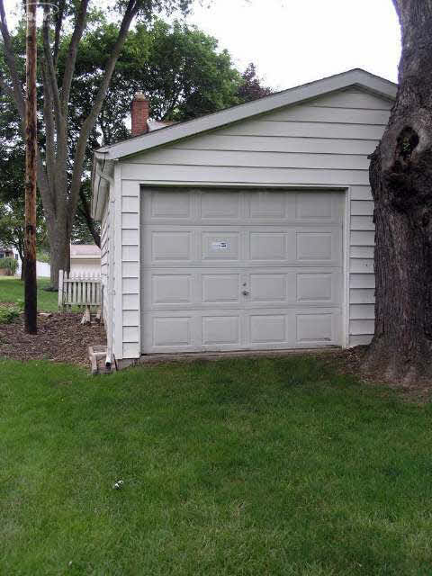 410 Old Bridge Road Grand Blanc, MI 48439 - Photo 28 of 34 20360813-27.JPG