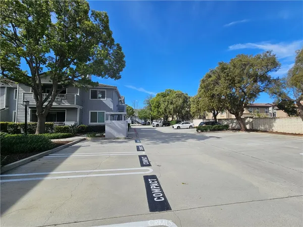$3,000 | 17859 Graystone Avenue, Unit 102, Chino Hills, CA 91709