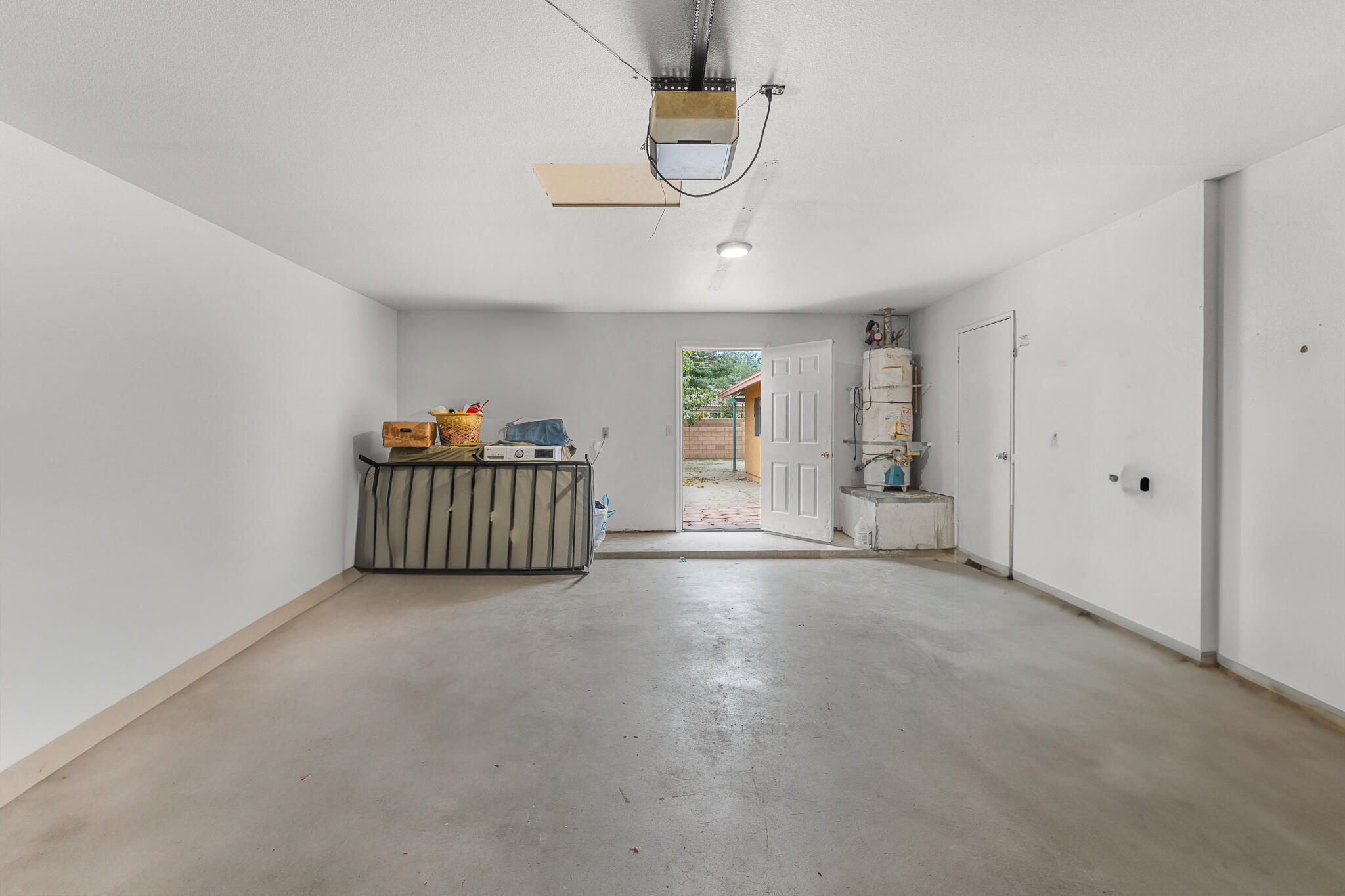 13547 Caliente Drive Desert Hot Springs, CA 92240 - Photo 17 of 27 DSC03184