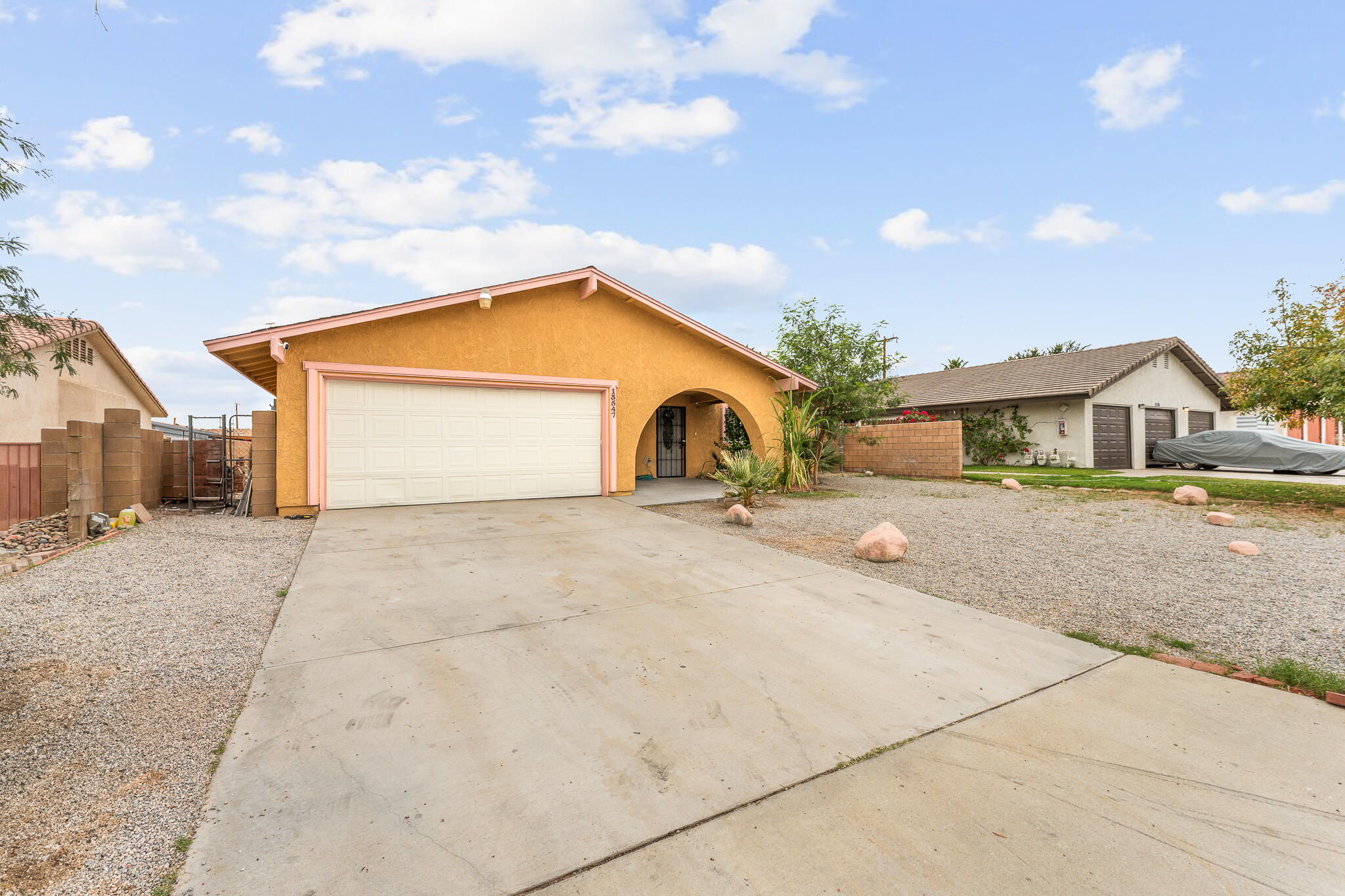 13547 Caliente Drive Desert Hot Springs, CA 92240 - Photo 3 of 27 DSC03216