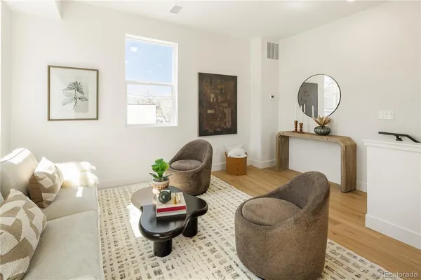 $3,500 | 3620 West 12th Avenue, Denver, CO 80204