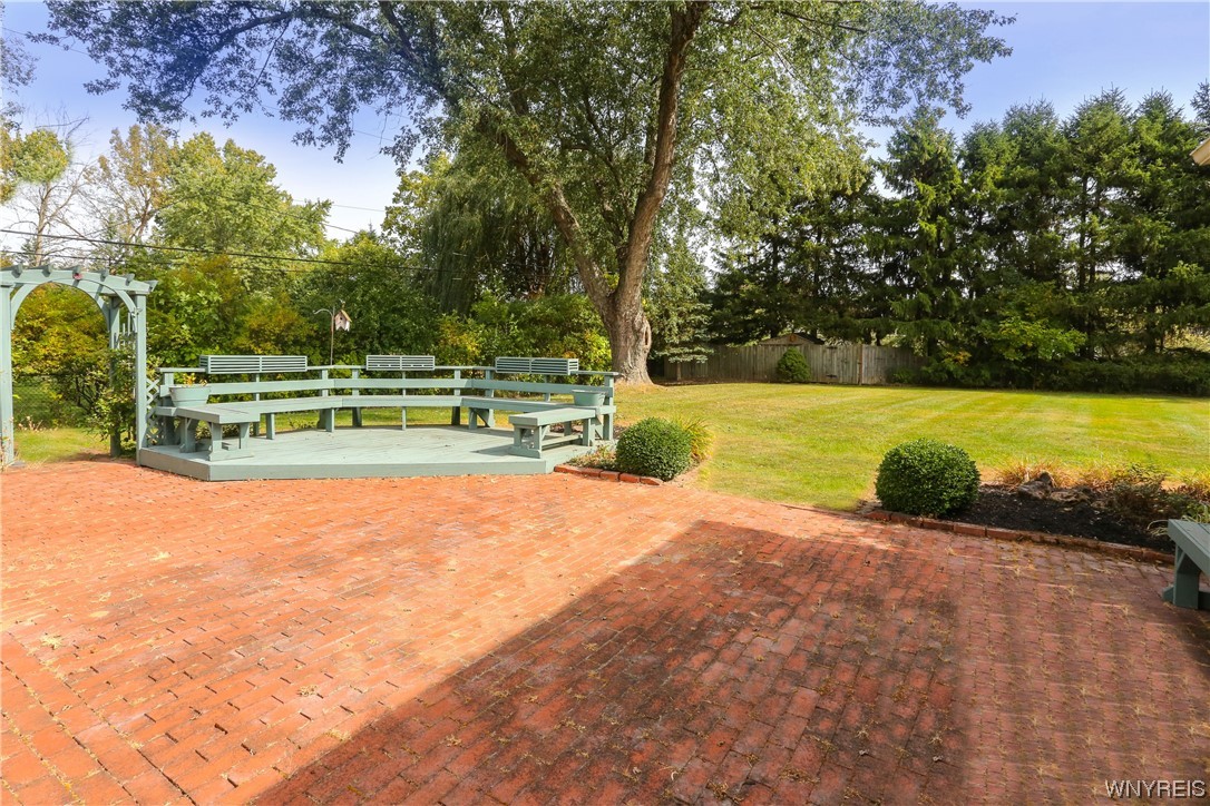 5221 Willowbrook Drive Clarence, NY 14031 - Photo 32 of 43