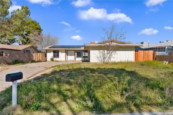 $200,000 | 21449 Applewood Drive, California City, CA 93505