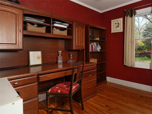 8 Kingsbury Road Norfolk, MA 02056 - Photo 12 of 24 Gallery Image 12
