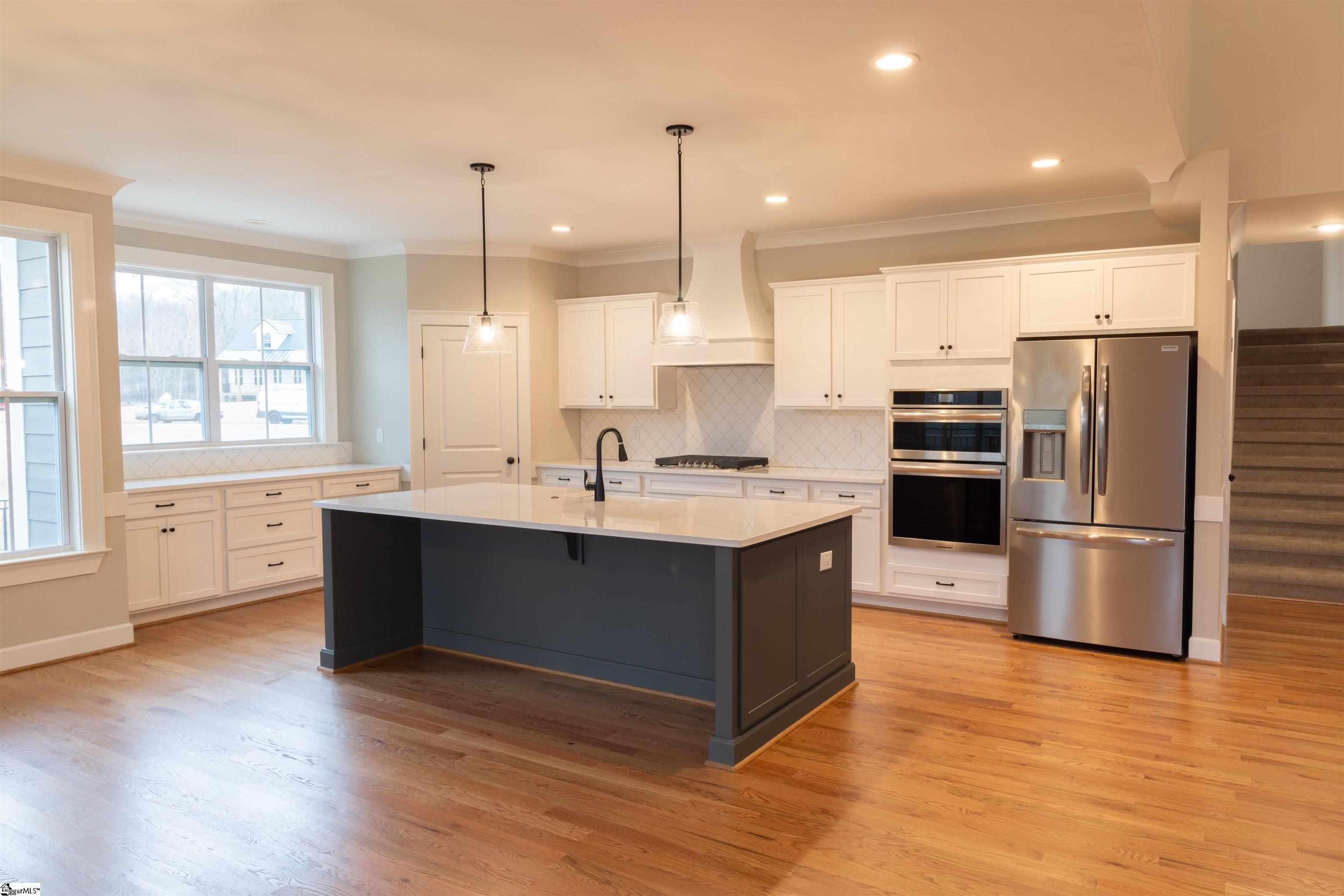 409 Plevin Way Pelzer, SC 29669 - Photo 6 of 36