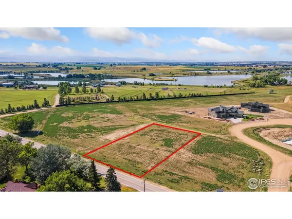 a view of an ocean and city