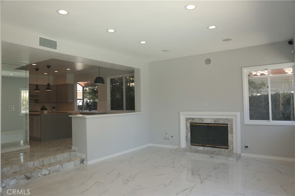 24825 Alexandra Court Calabasas, CA 91302 - Photo 13 of 41