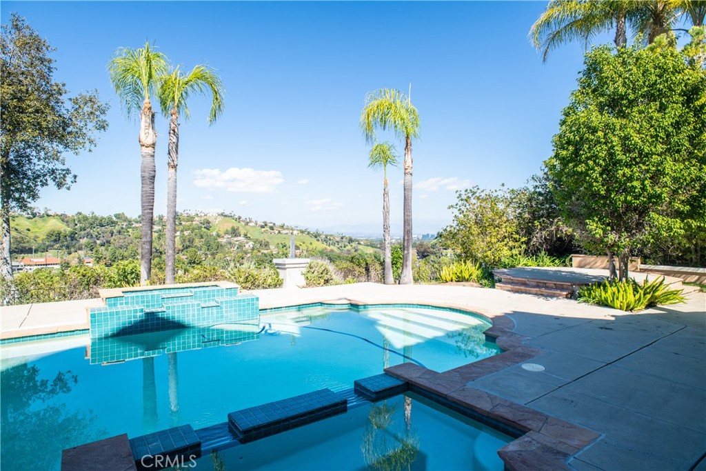 24825 Alexandra Court Calabasas, CA 91302 - Photo 25 of 41