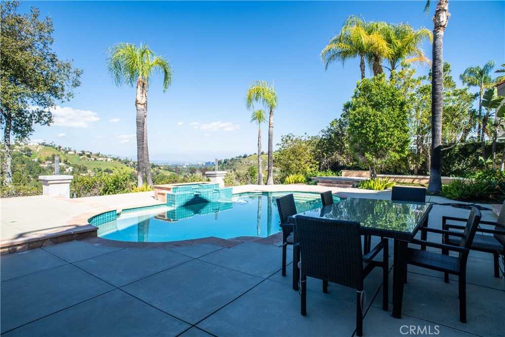 24825 Alexandra Court Calabasas, CA 91302 - Photo 26 of 41
