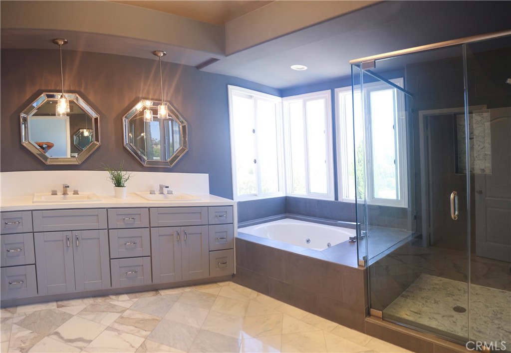 24825 Alexandra Court Calabasas, CA 91302 - Photo 8 of 41