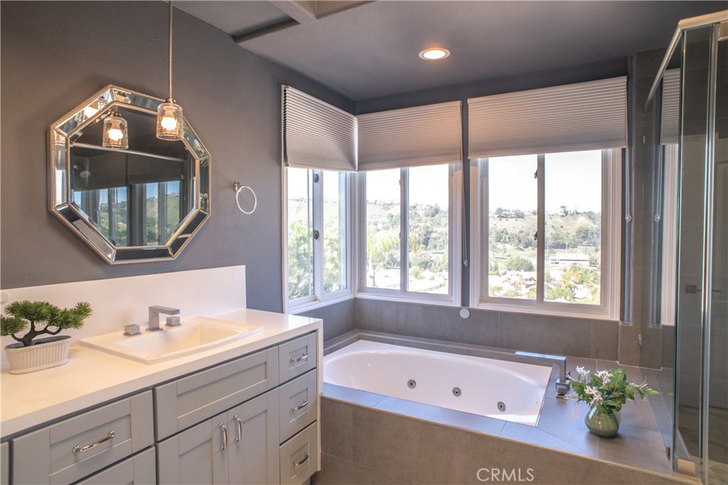 24825 Alexandra Court Calabasas, CA 91302 - Photo 9 of 41