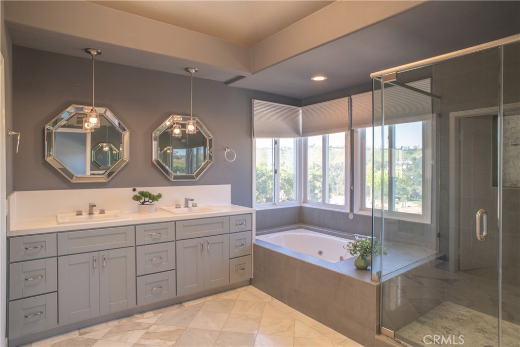 24825 Alexandra Court Calabasas, CA 91302 - Photo 10 of 41