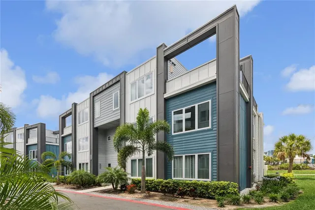 $495,000 | 7740 Sandy Ridge Drive, Unit 216, Reunion, FL 34747