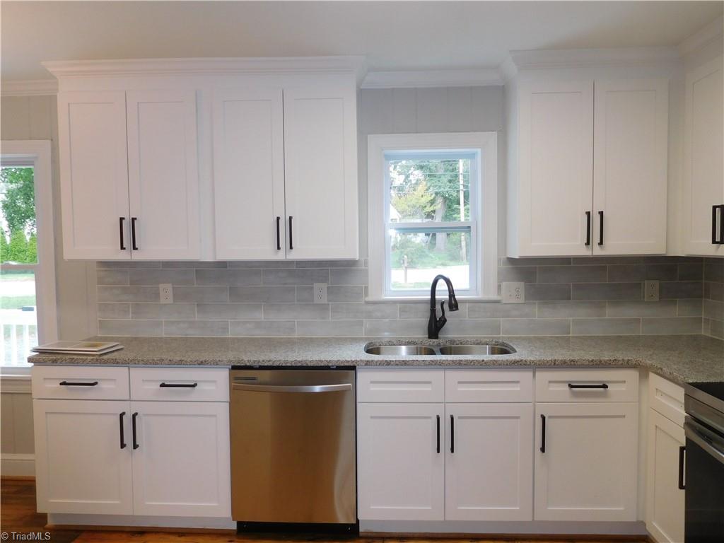 2126 Polo Road Winston-Salem, NC 27106 - Photo 12 of 33 Kitchen.