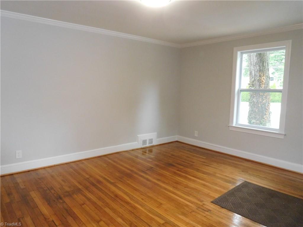 2126 Polo Road Winston-Salem, NC 27106 - Photo 7 of 33 LR.