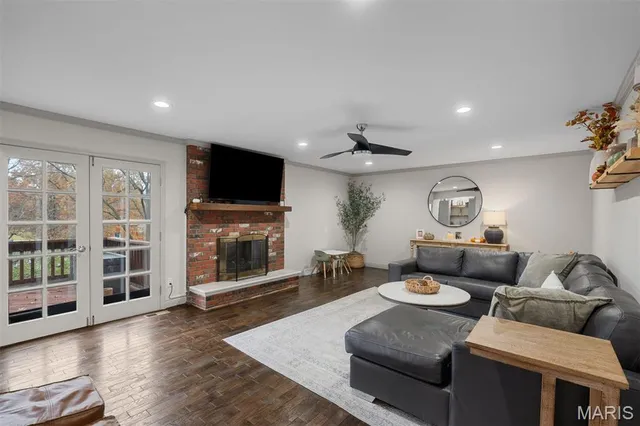 $5,000 | 12122 Royal Valley Drive, St. Louis, MO 63141