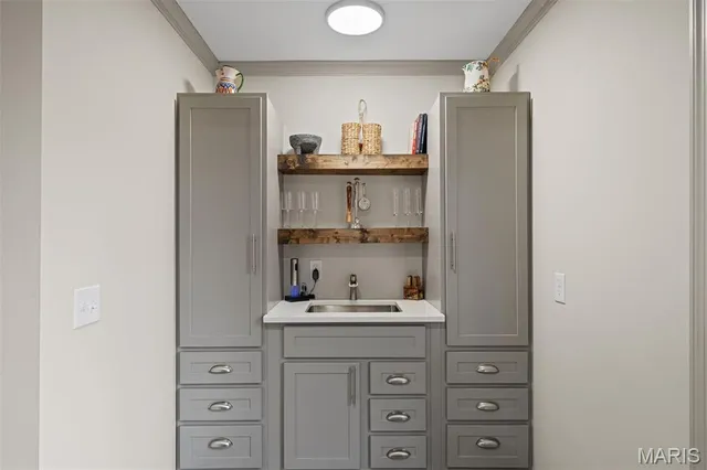 $5,000 | 12122 Royal Valley Drive, St. Louis, MO 63141