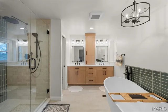 $5,000 | 12122 Royal Valley Drive, St. Louis, MO 63141