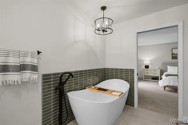 $5,000 | 12122 Royal Valley Drive, St. Louis, MO 63141