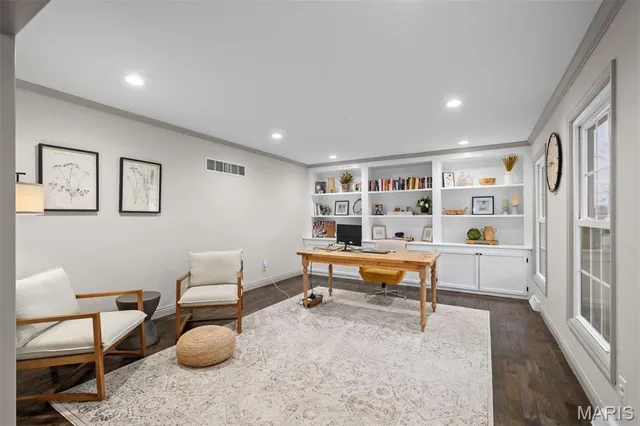 $5,000 | 12122 Royal Valley Drive, St. Louis, MO 63141