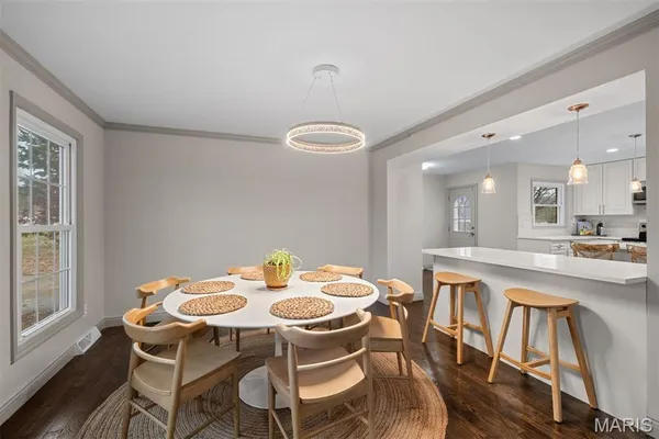 $4,500 | 12122 Royal Valley Drive, Creve Coeur, MO 63141