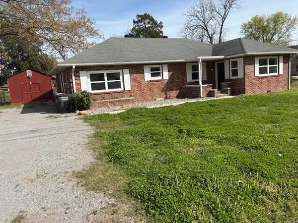 $249,900 | 202 Magnolia Avenue, Jasper, TN 37347
