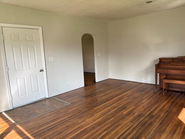 202 Magnolia Avenue Jasper, TN 37347 - Photo 8 of 19 84756955-EA13-4D32-922B-2497C8197464