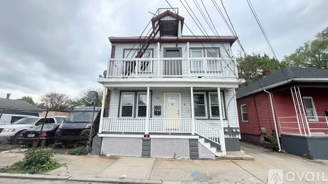 $2,300 | 42 De Soto Street, Unit 1, Providence, RI 02909