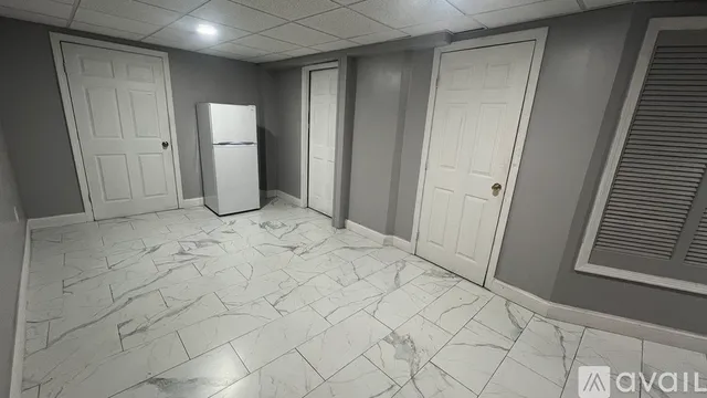 $2,300 | 42 De Soto Street, Unit 1, Providence, RI 02909