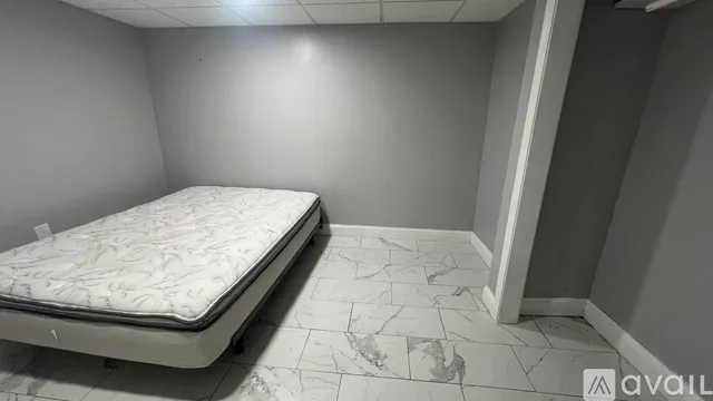 $2,300 | 42 De Soto Street, Unit 1, Providence, RI 02909