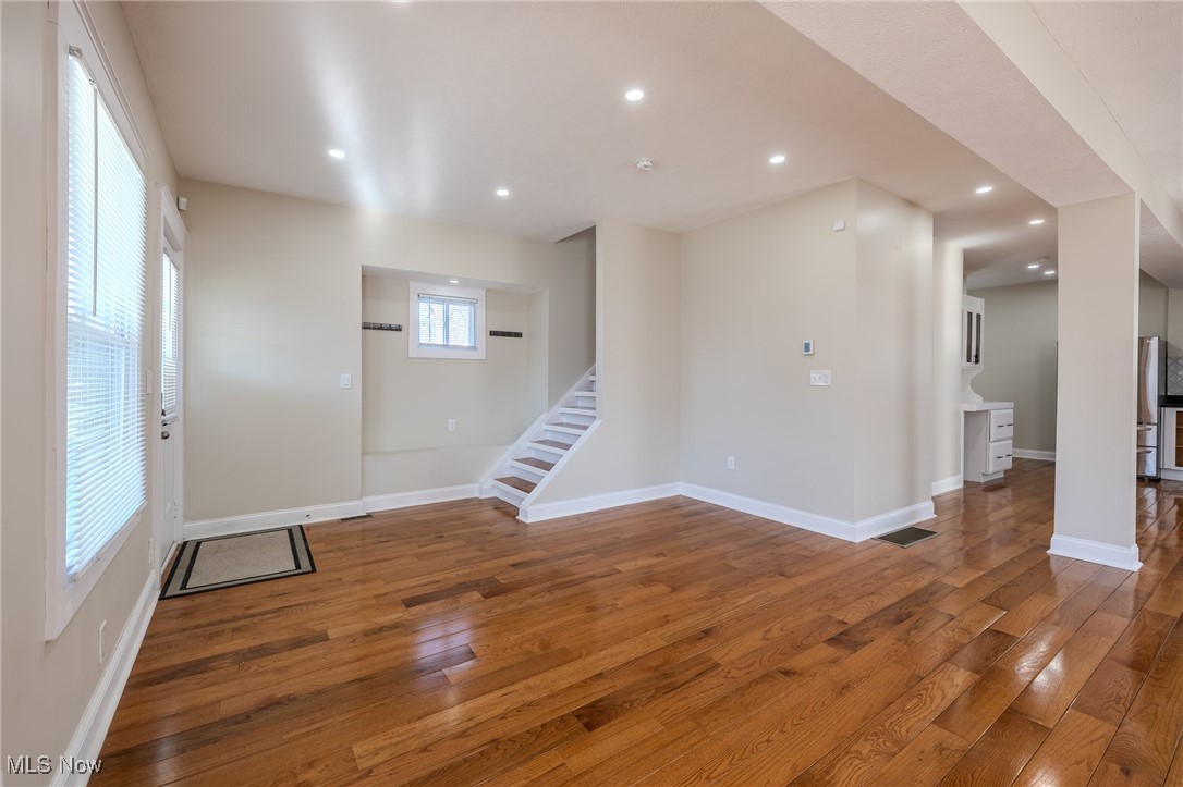 3516 Broadview Road Cleveland, OH 44109 - Photo 6 of 42