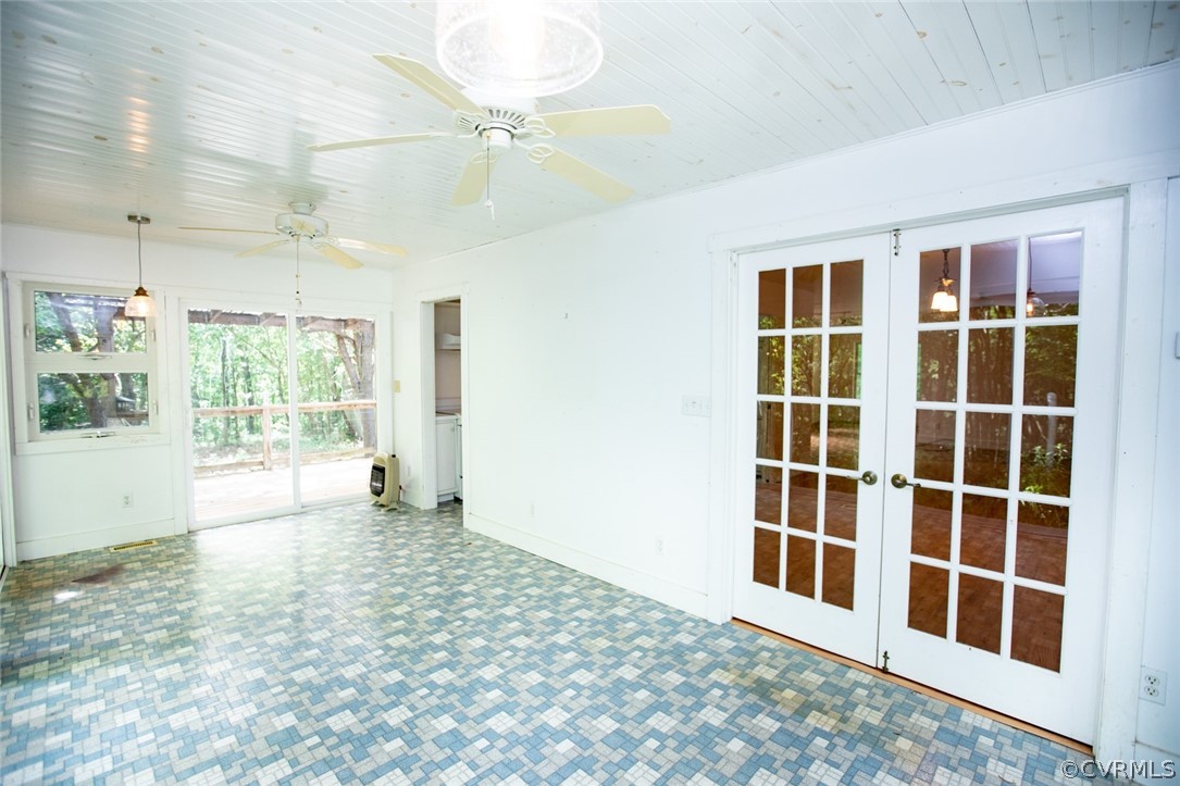 1771 Saw Mill Road Farmville, VA 23901 - Photo 15 of 48 a view of empty room with windows