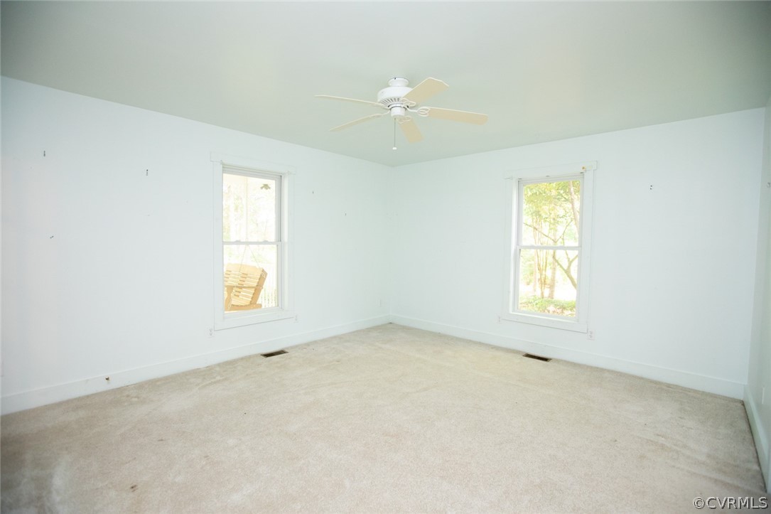 1771 Saw Mill Road Farmville, VA 23901 - Photo 22 of 48 an empty room with a window