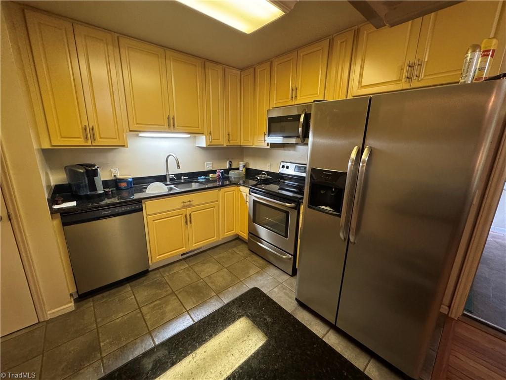 181 Johnson Ridge Road Elkin, NC 28621 - Photo 9 of 25 Gallery Image 9