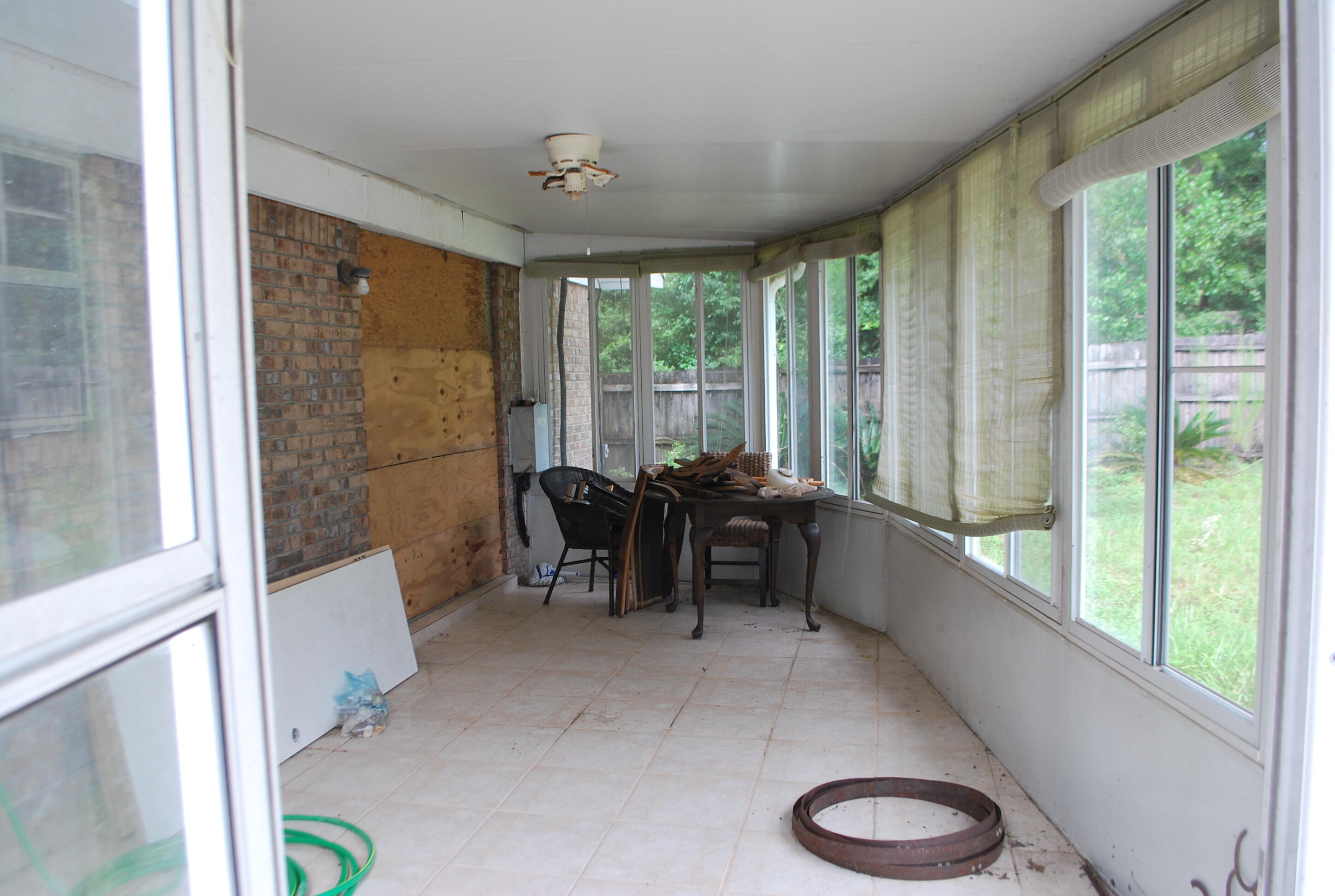 3602 Poverty Creek Road Crestview, FL 32539 - Photo 10 of 29 a view of a furniture and window in an empty room