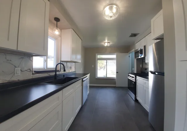 $189,000 | 20945 Parkcrest Drive, Harper Woods, MI 48225