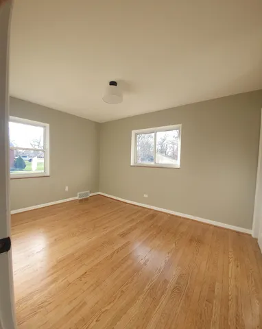 $189,000 | 20945 Parkcrest Drive, Harper Woods, MI 48225